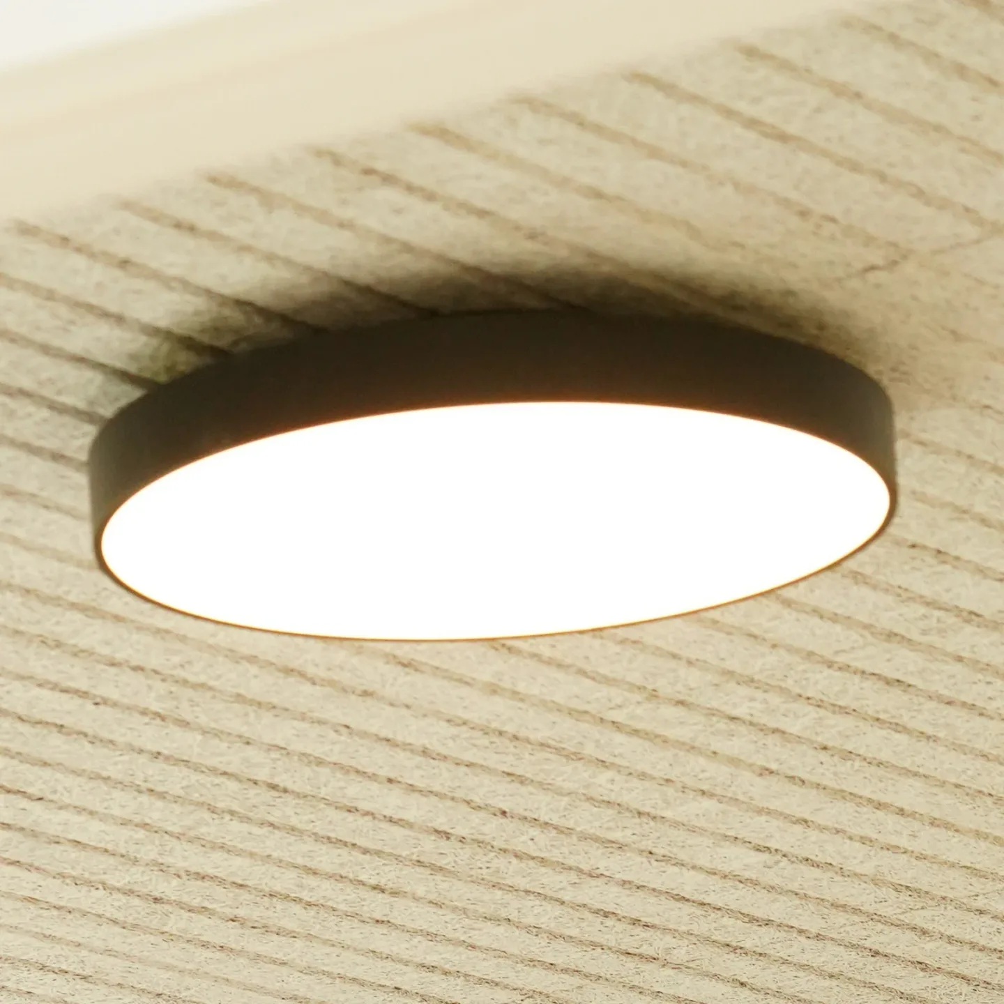 Luna C450 LED-Deckenleuchte, schwarz, Ø 45 cm CCT - Antidark - Wohnzimmer - Aluminium - Einflammig