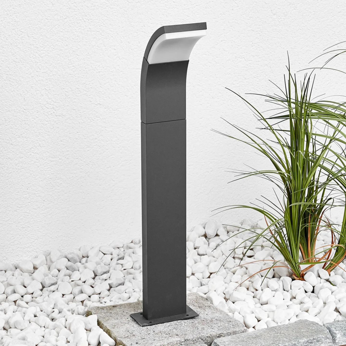 Timm Außen Gartenleuchte H60 Graphite - Lucande - Terrasse - Modern - Aluminium - Einflammig