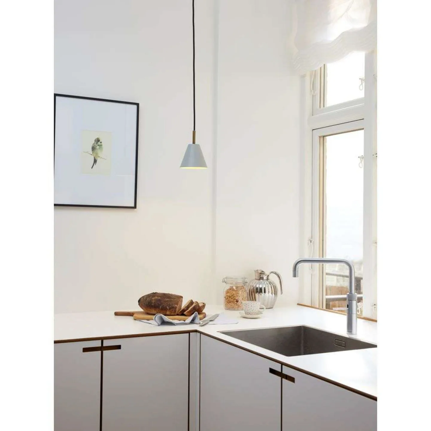 Hygge Taklampa Ø12 Graphite Black - Halo Design - Matsal - Metall