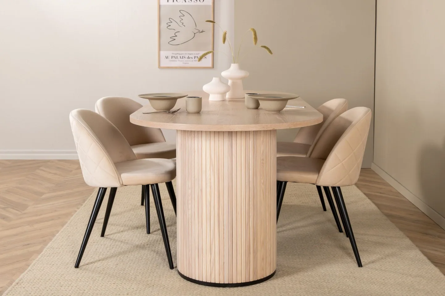 Bianca Matgrupp 200 cm Oval med 4 Velvet stolar - Beige