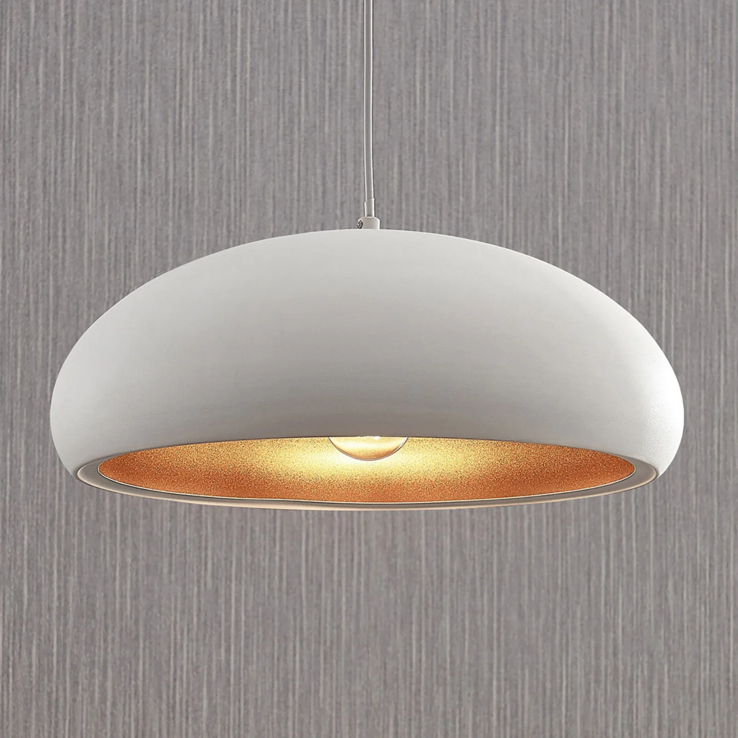 Gerwina Pendel White/Gold - Lindby - Stue - Moderne - Metall - Med en lyskilde
