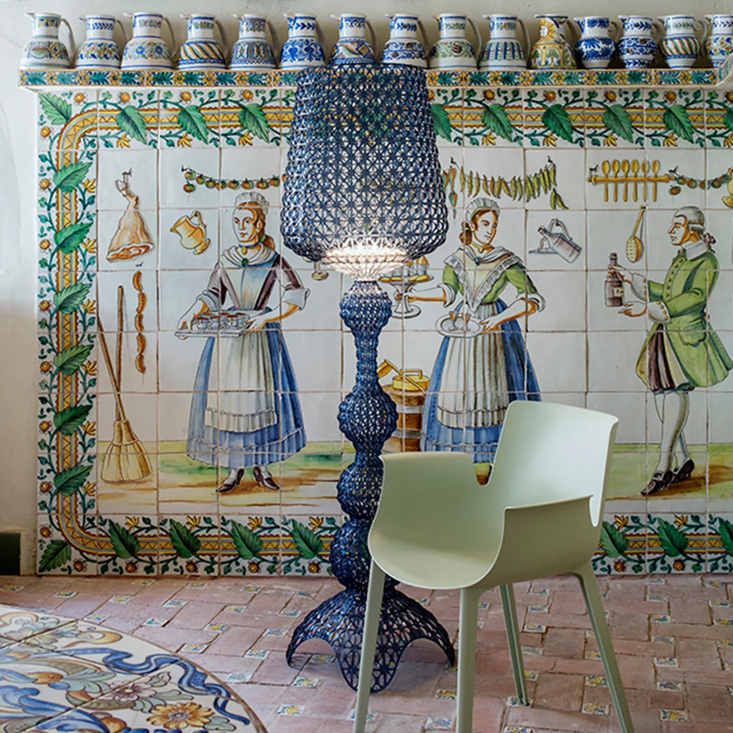 Kabuki LED-Stehleuchte hellblau - Kartell - Wohnzimmer - Design - Kunststoff - Mit Schirm