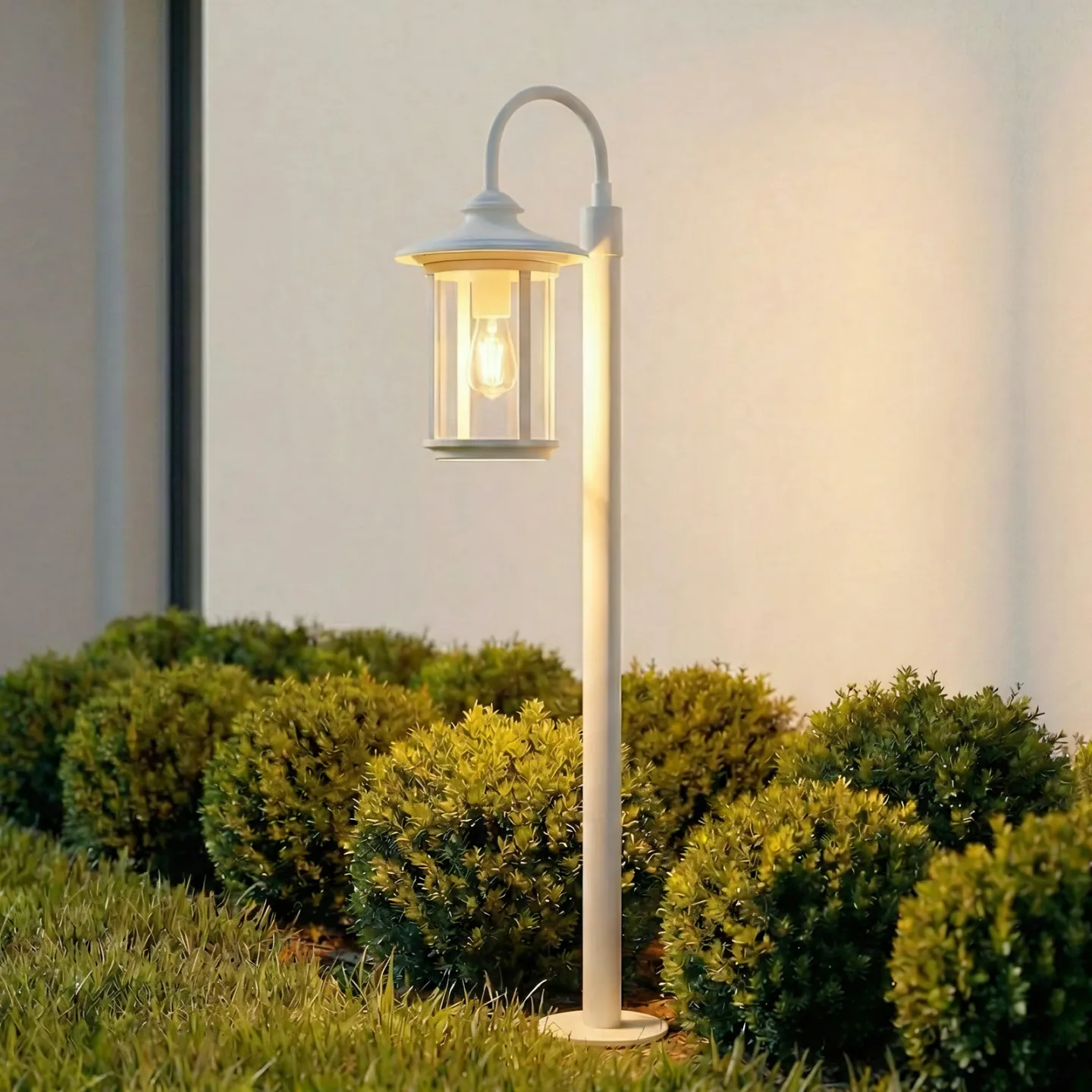 Zayn Wegeleuchte, Glas, Höhe 109 cm, weiß, IP65 - Lindby - Terrasse - Antik - Aluminium - Einflammig