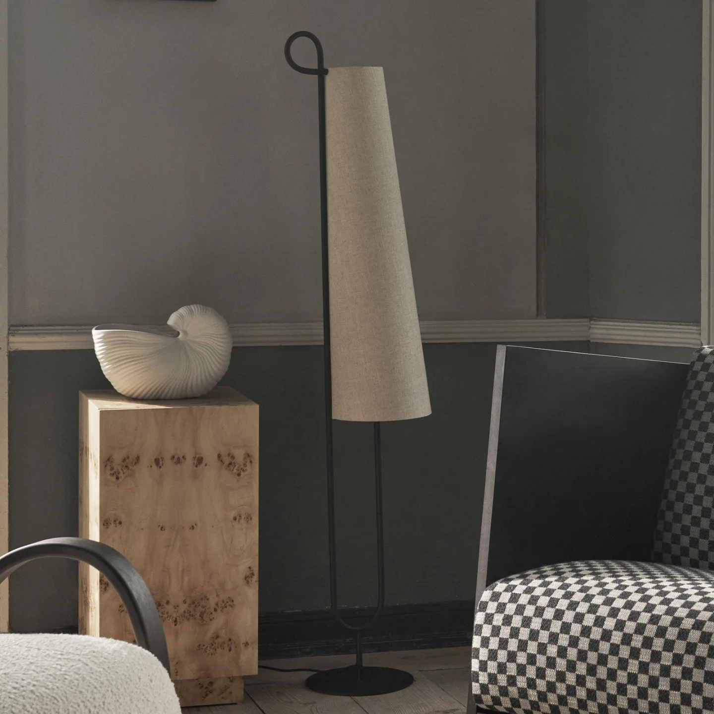 Ferm Living Ancora Stehleuchte Black-Natural