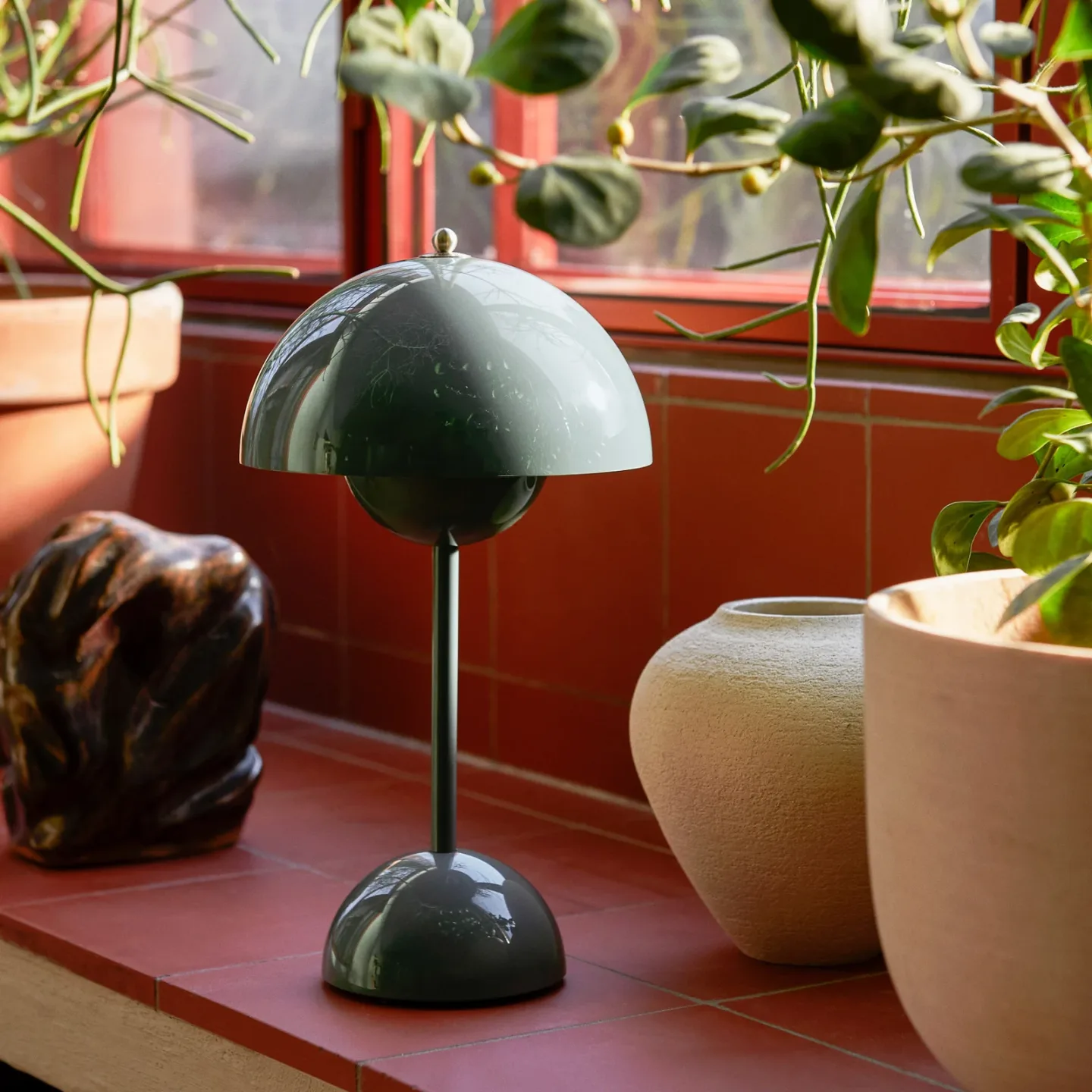 Flowerpot VP9 LED-batteridrevet bordlampe, stenblå - &TRADITION - Stue - Design - Plastik - Med skærm