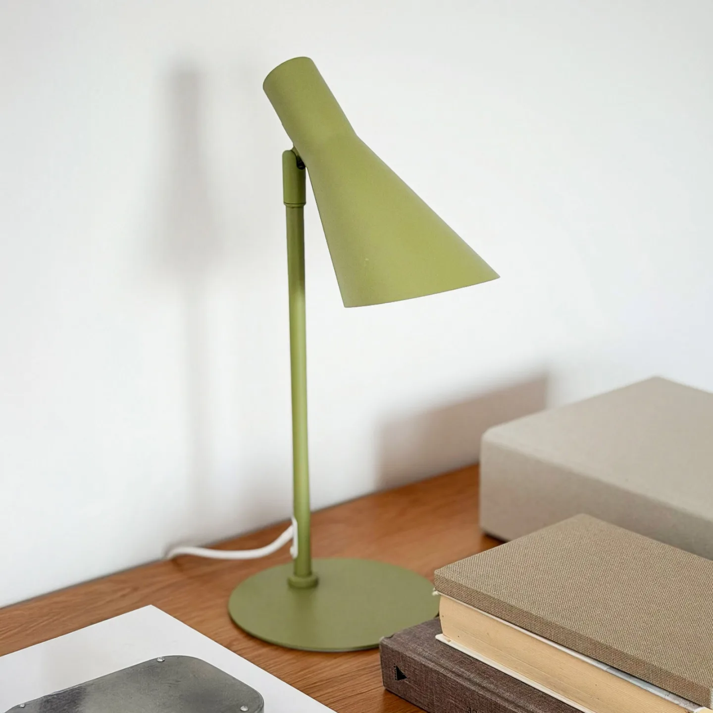DL12 Tischleuchte Mini, grün, E14, Metall - Dyberg Larsen DL12 Mini - Wohnzimmer - Skandinavisch - Rund