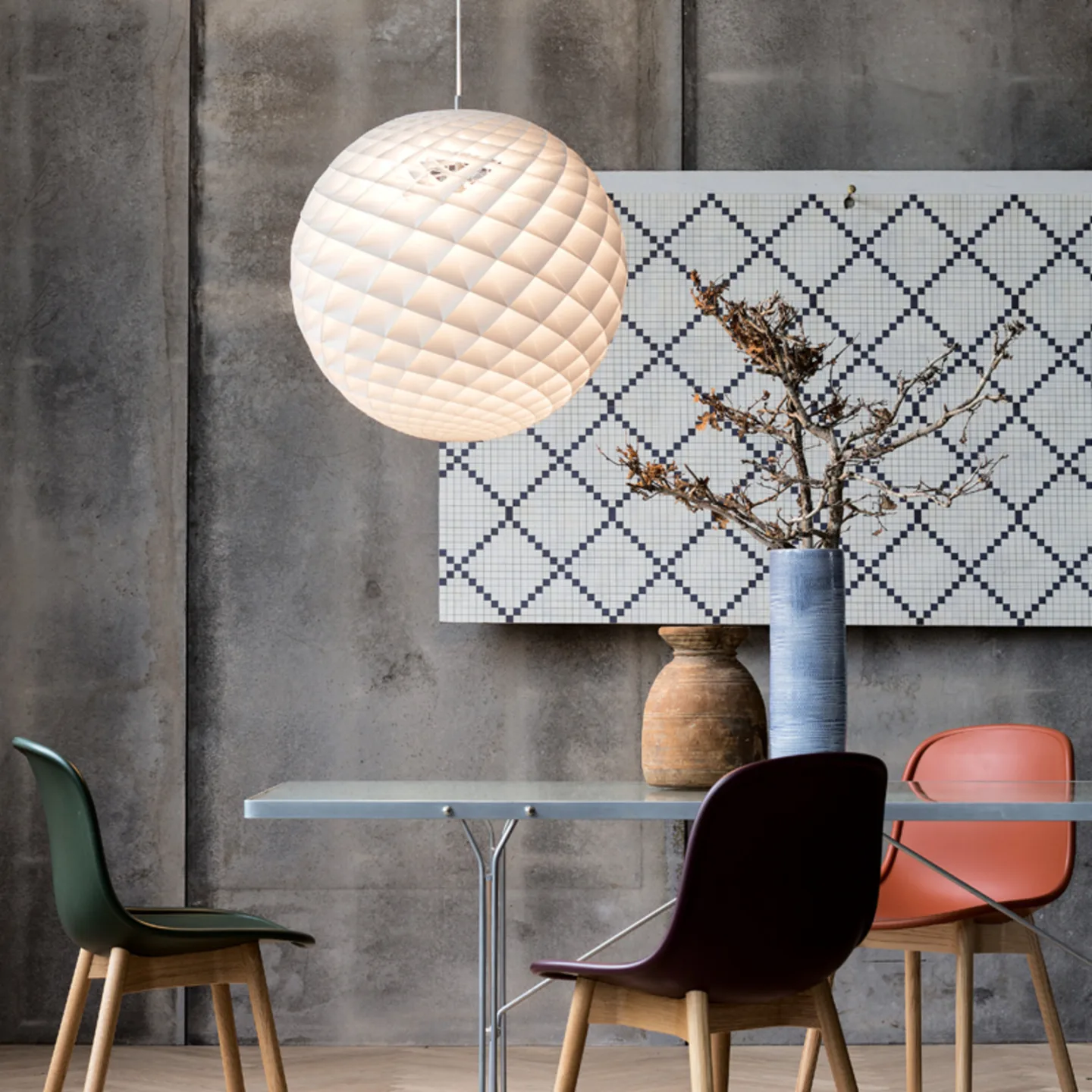 Patera 600 LED-Pendelleuchte, weiß, Ø 45 cm - Louis Poulsen - Wohnzimmer - Kunststoff