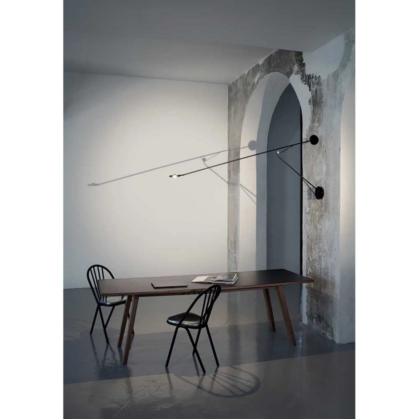 Aaro Wandleuchte Schwarz - DCW - Wohnzimmer - Aluminium