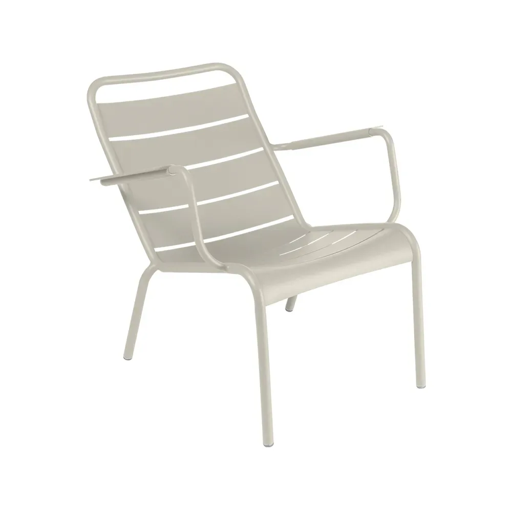 Fermob Luxembourg karmstol låg Clay grey (grå)