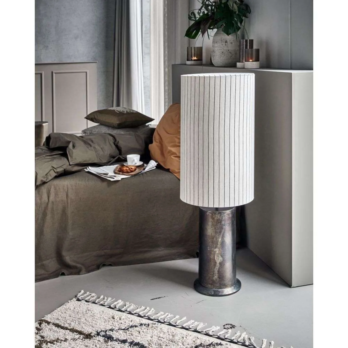 Rafi Stehleuchte Antique Braun/Off-white/Schwarz - House Doctor - Kunststoff