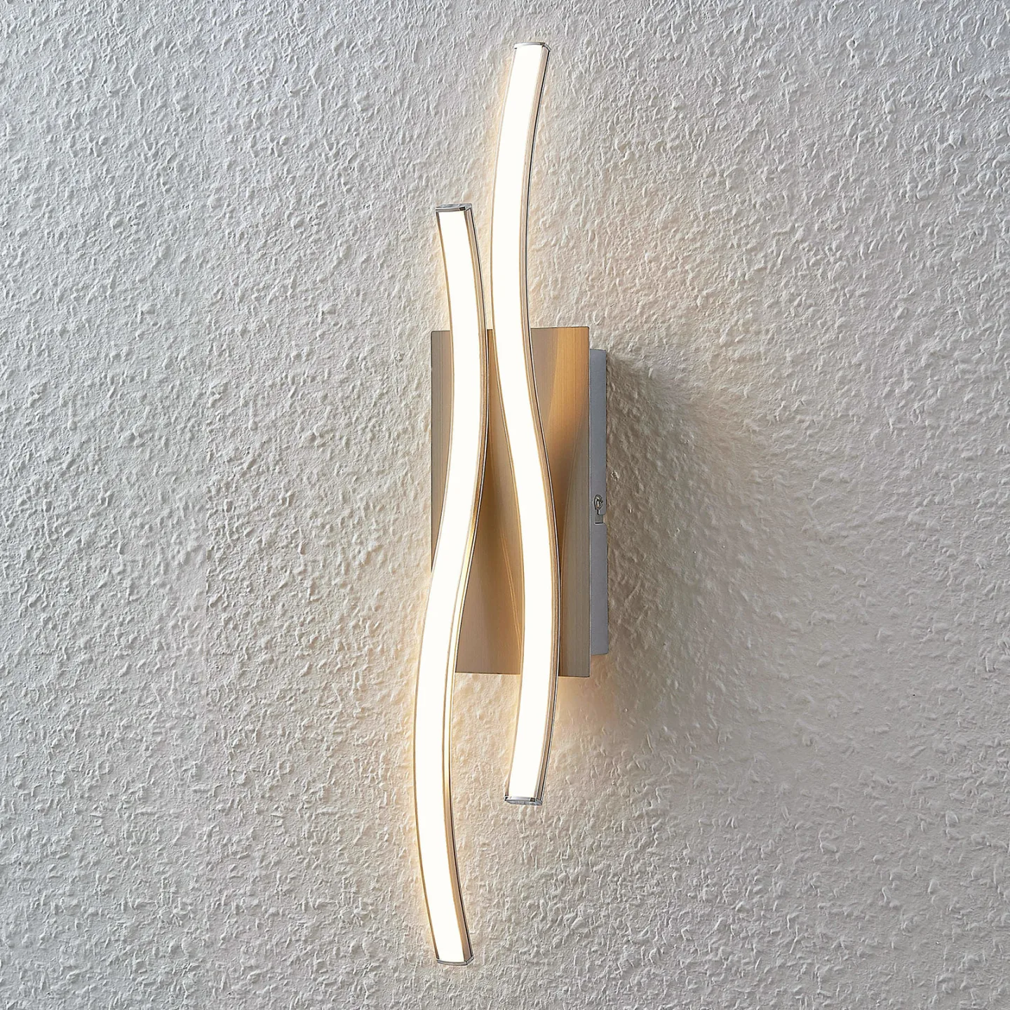 Safia Vegglampe Nickel/White - Lindby - Stue - Moderne - Aluminium - Med flere lyskilder
