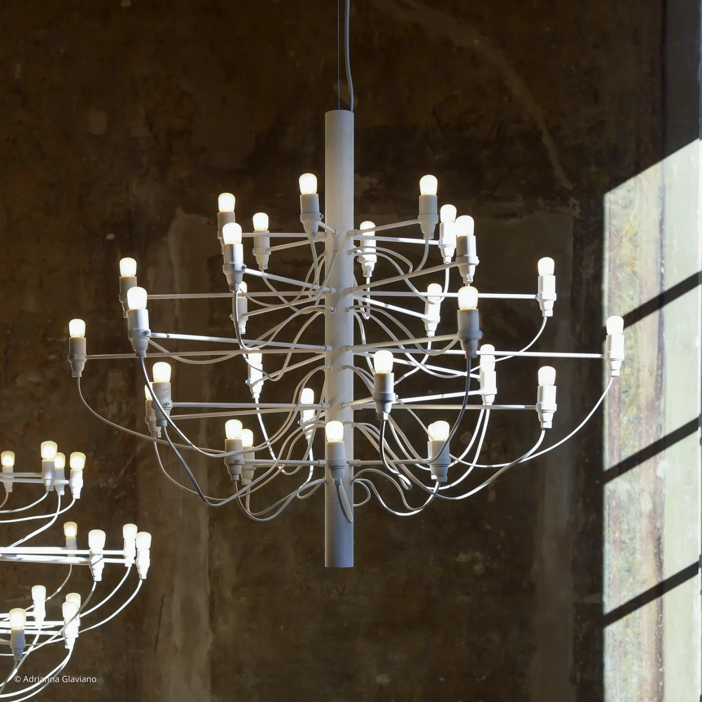 2097/30 C Pendelleuchte w/Frosted Bulbs Matte White - Flos - Wohnzimmer - Design - Metall - Mehrflammig