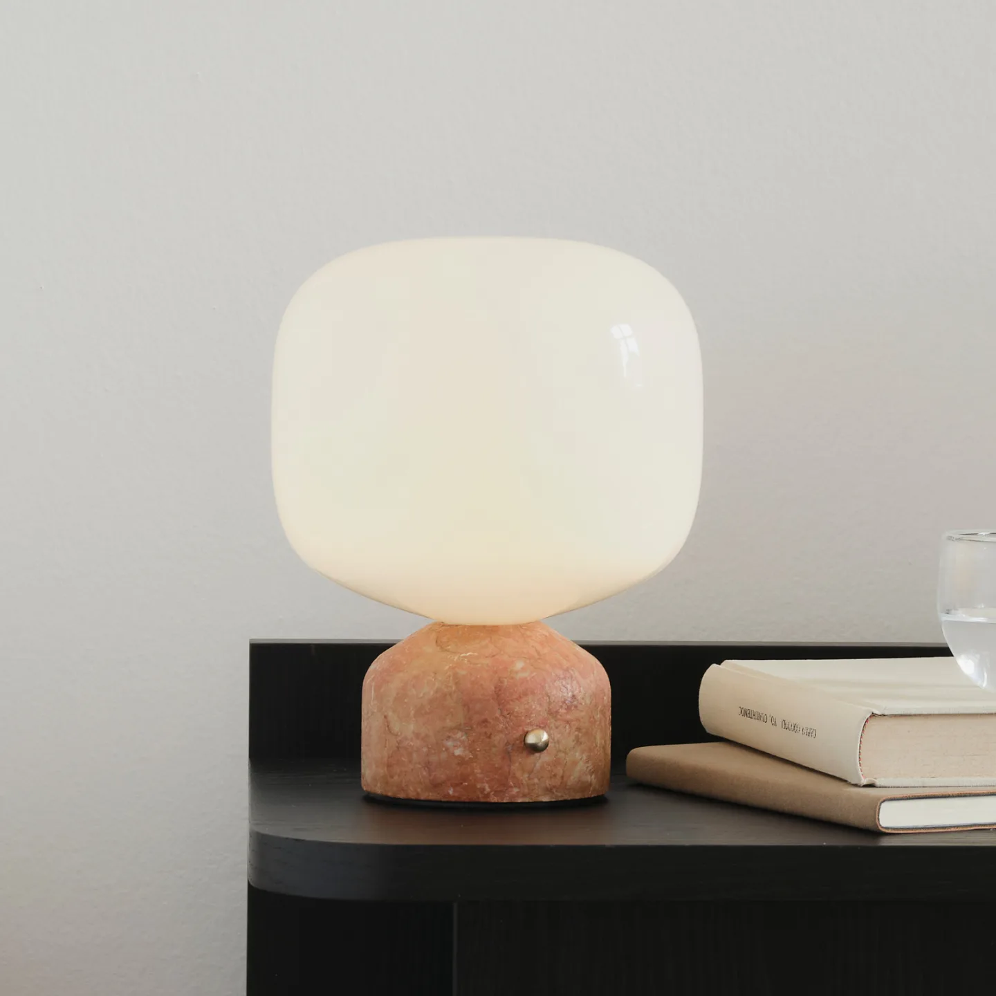 Meemo LED-Akku-Tischleuchte, Marmor amber, Glas - GEJST - Wohnzimmer - Einflammig