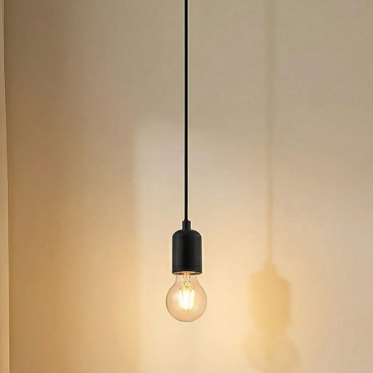 Hattie Pendelleuchte, Fassung E27, Ø 4,7 cm, schwarz, Metall - Lindby - Esszimmer - Modern - Aluminium - Einflammig