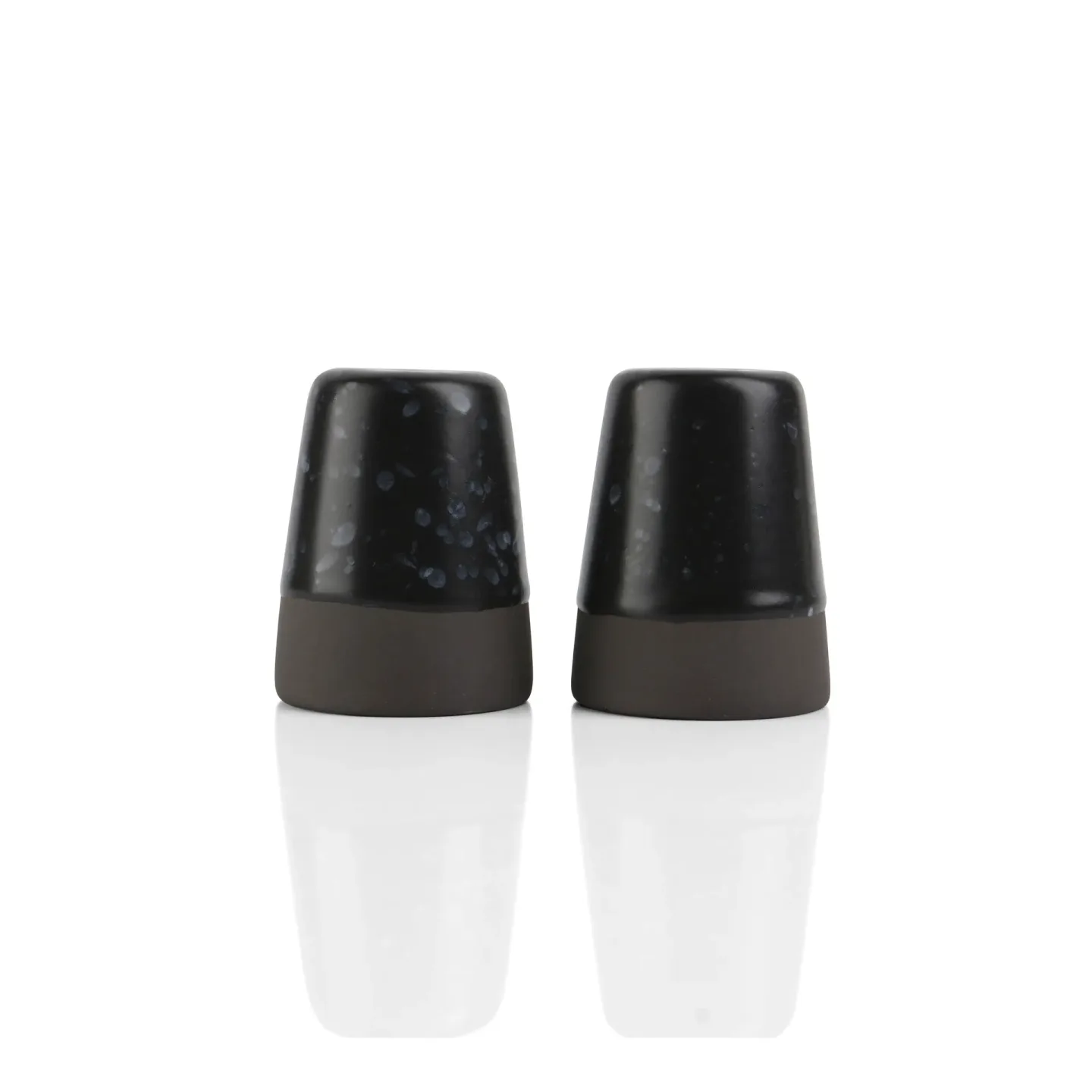Aida Raw salt- och pepparset svart
