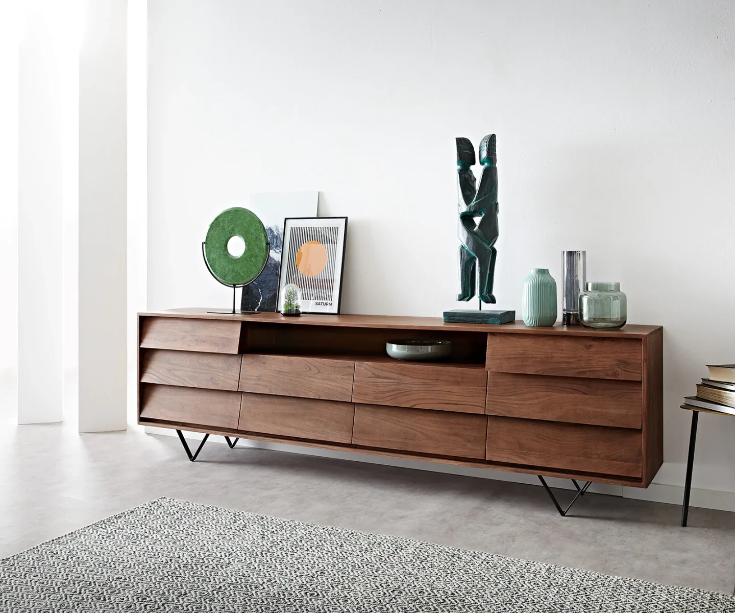 Sideboard Eloi 240x40 cm Akazie Braun 2 Türen 6 Schubladen V-Fuß Schwarz