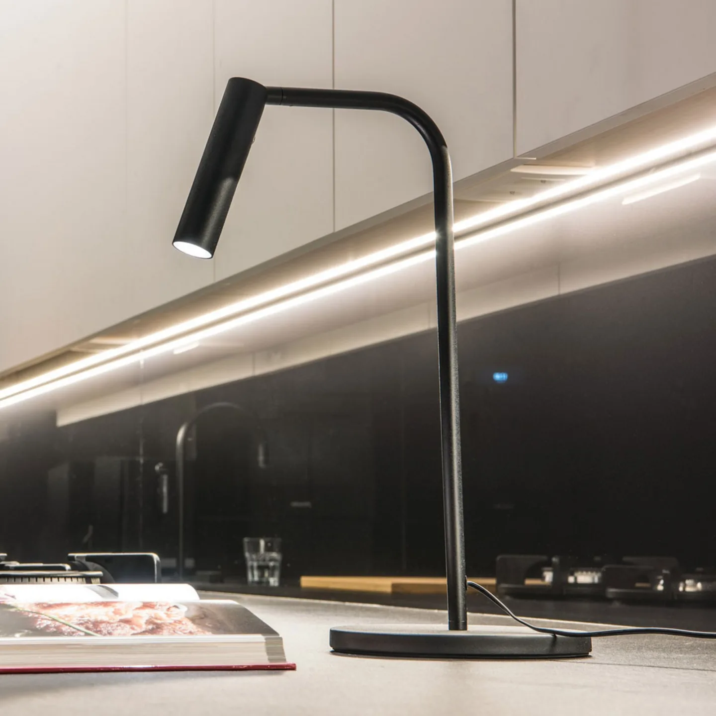 Karpo Tischleuchte Black - SLV - Arbeitszimmer / Büro - Modern - Metall