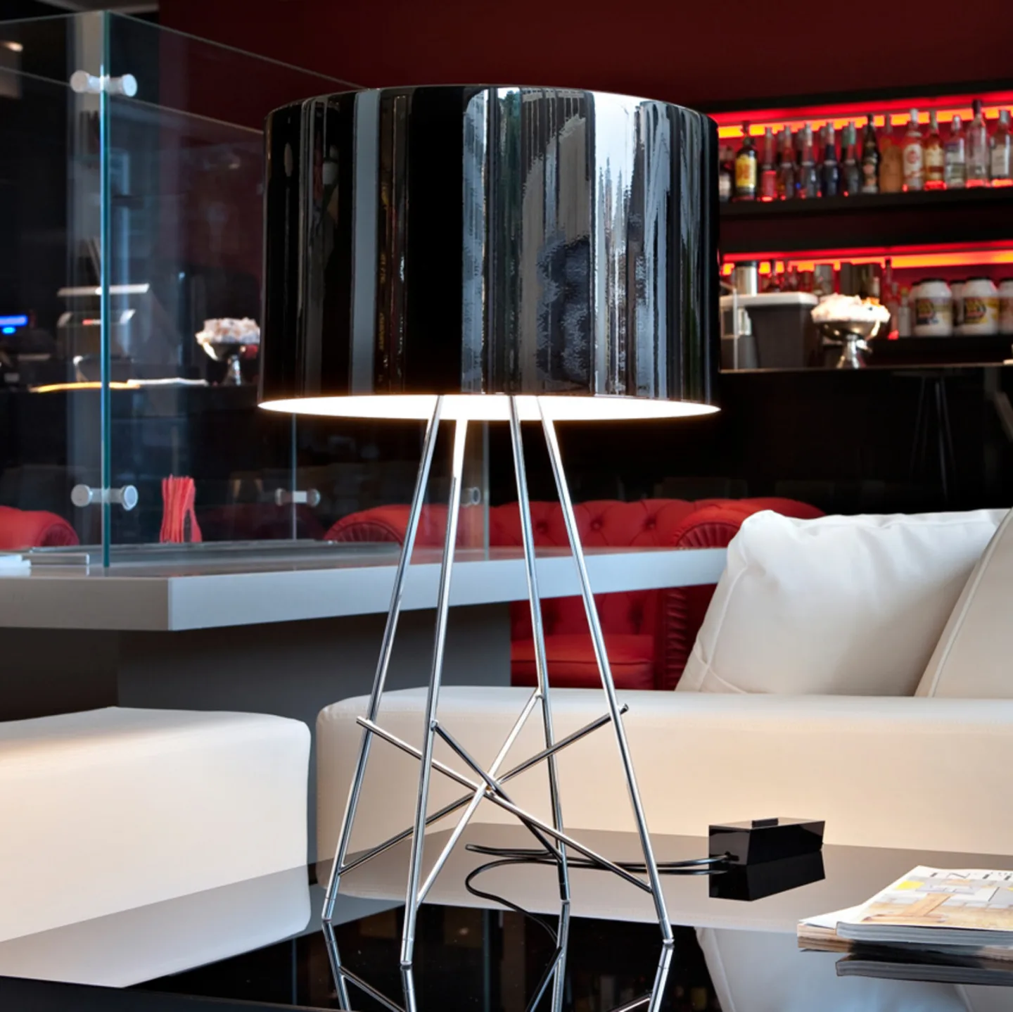 Ray Bordlampe Svart - Flos - Stue - Design - Metall - Med skjerm