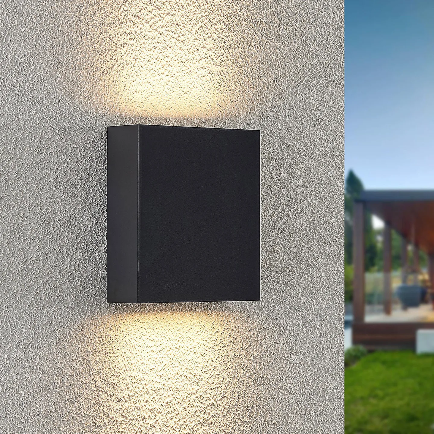 Ugar LED Außen Wandleuchte H14 Dark Grey - Lindby - Balkon - Modern - Kunststoff - Eckig