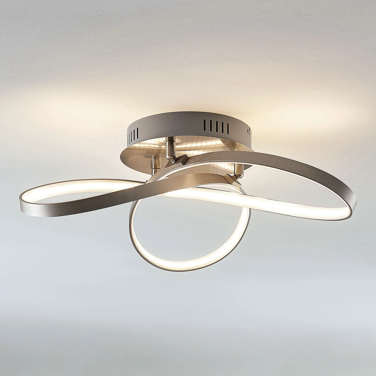 Saliha Deckenleuchte Nickel/White - Lindby - Wohnzimmer - Modern - Aluminium - Einflammig