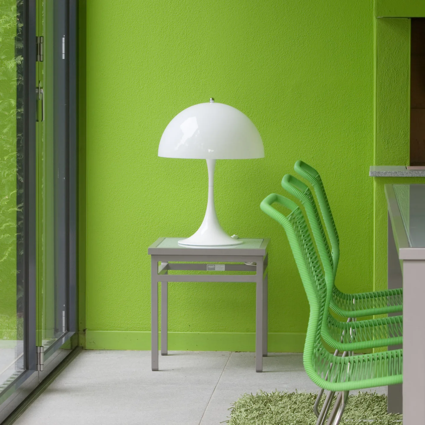 Panthella 250 Portable Tischleuchte Opal - Louis Poulsen Panthella Portable - Terrasse - Design - Aluminium - Mit Schirm