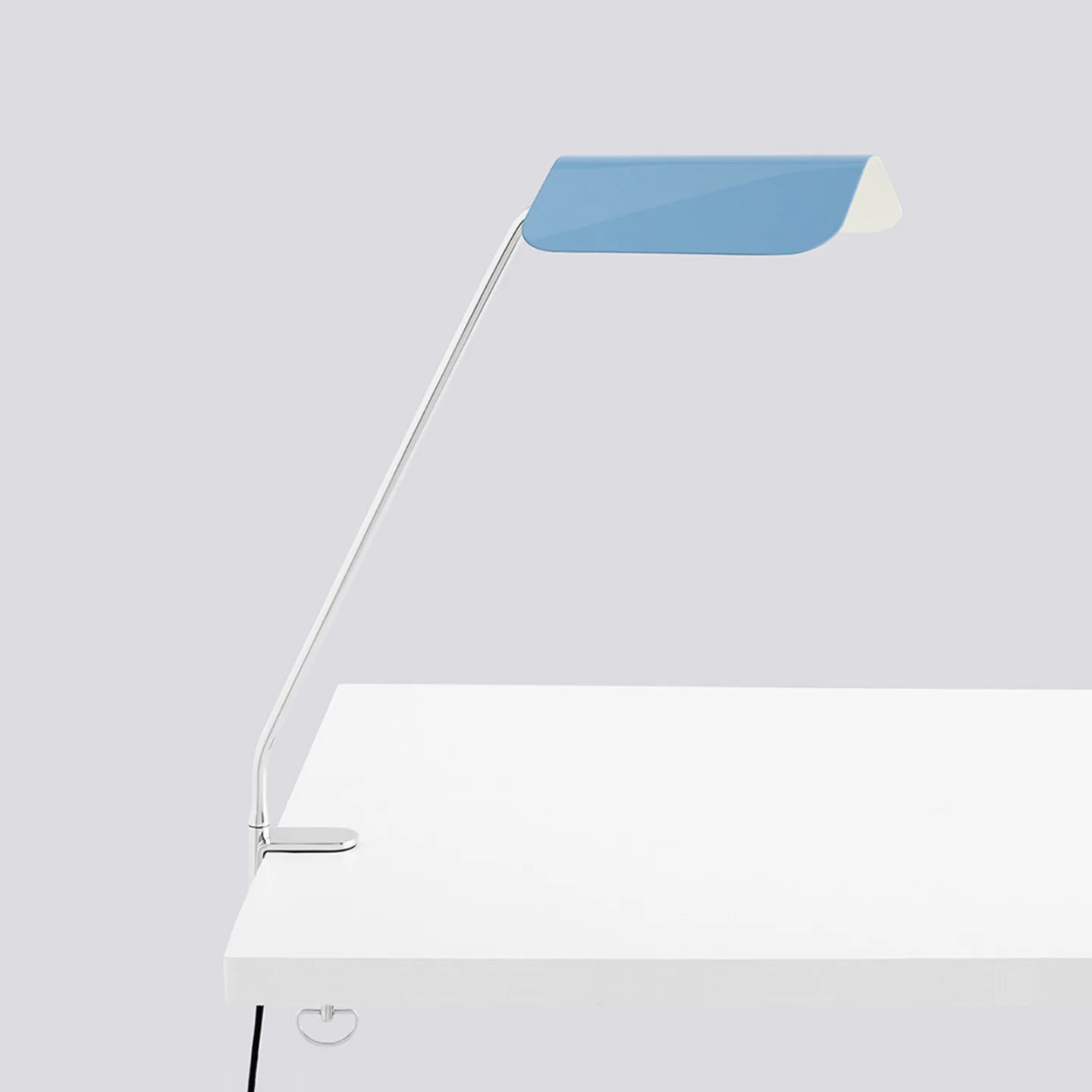 HAY Apex Clip skrivebordslampe Pastel blue