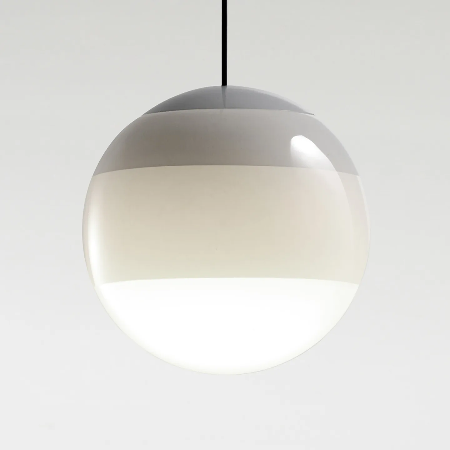 Dipping Light LED-hänglampa Ø 13 cm vit - MARSET - Vardagsrum - Design - Glas - Klot