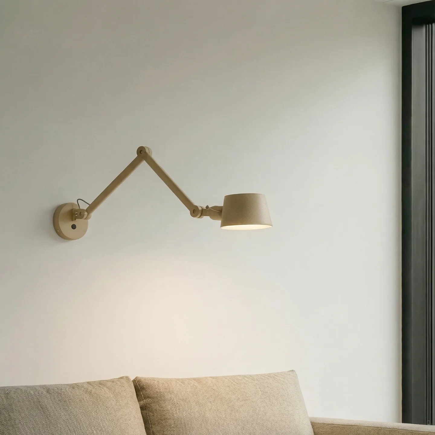 Silka Wandlampe, 91 cm, beige, verstellbar, E27 - Lucande - Arbeitszimmer / Büro - Modern - Metall - Einflammig