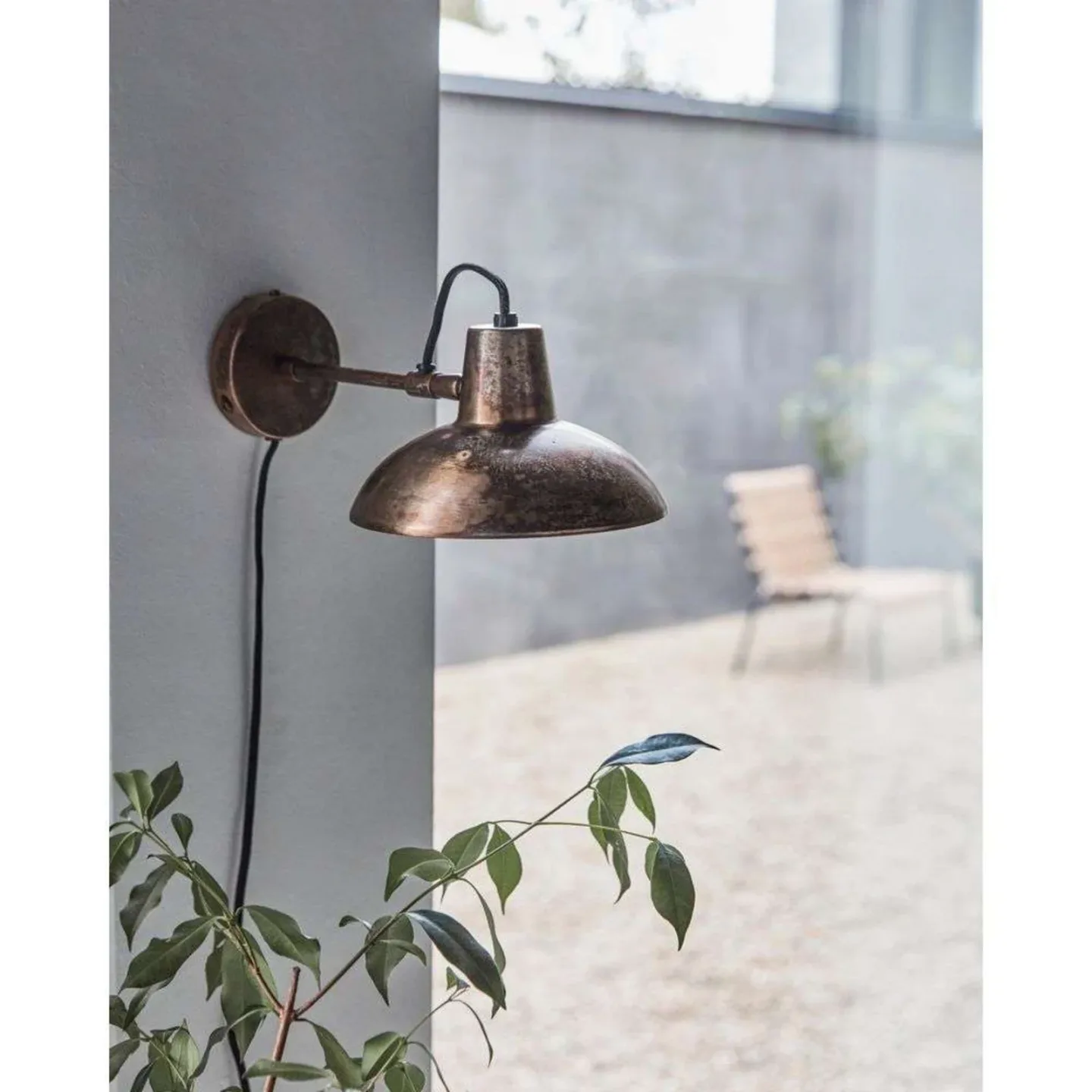Desk Wandlampe braun Ausladung 31 cm, Stecker - House Doctor - Wohnzimmer - Metall
