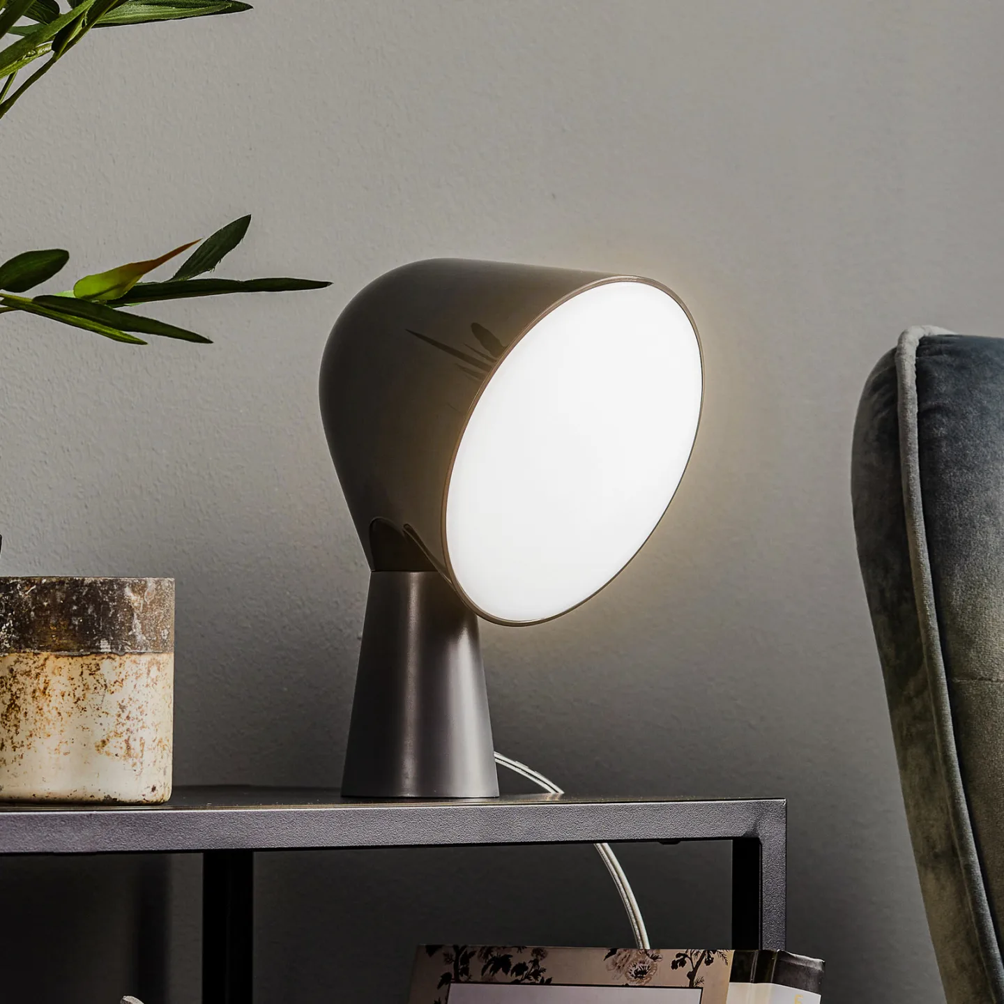 Binic Tischleuchte Anthrazit - Foscarini - Wohnzimmer - Design - Kunststoff