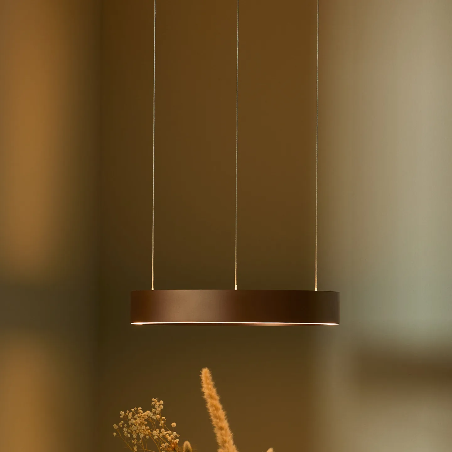 Velora LED-Hängelampe karamellbraun Ø40cm dim. - LOOM DESIGN - Wohnzimmer - Modern - Aluminium - Einflammig