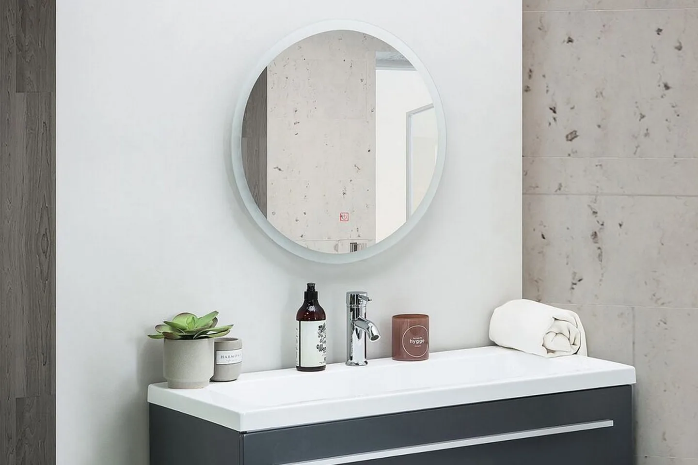 Cutberto Spegel LED-belysning - Silver