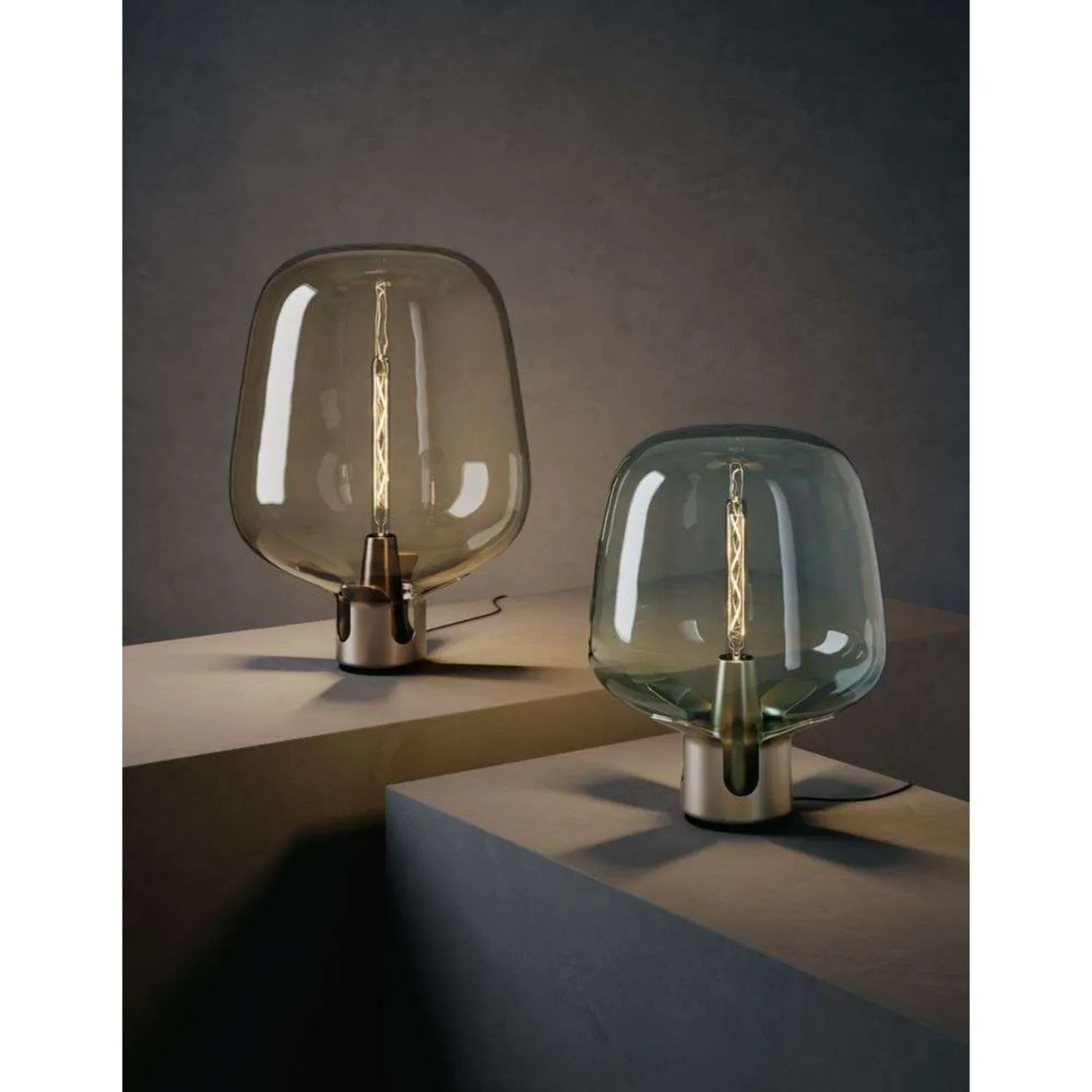 Flar Tischleuchte Medium Golden/Turquoise - Lodes - Wohnzimmer - Glas