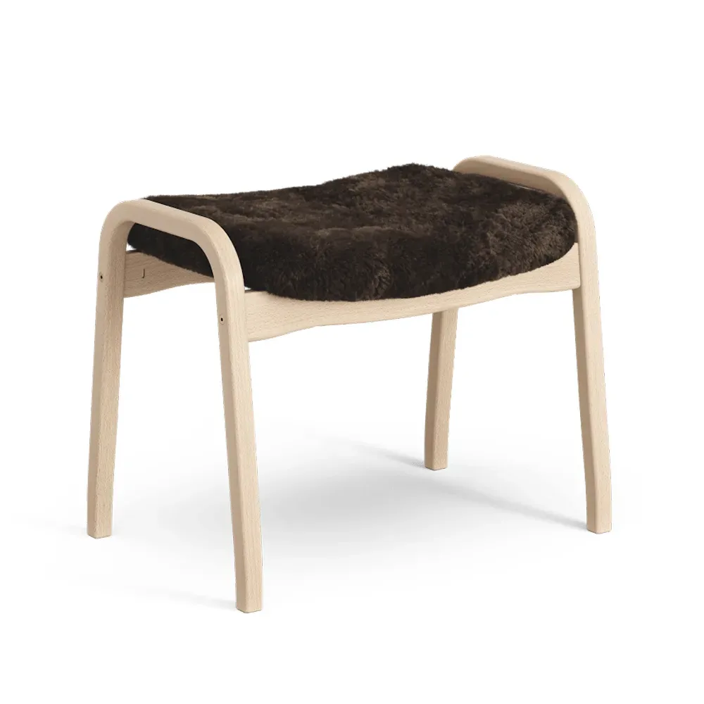 Swedese Lamino fotpall fårskinn espresso, naturlackad bok