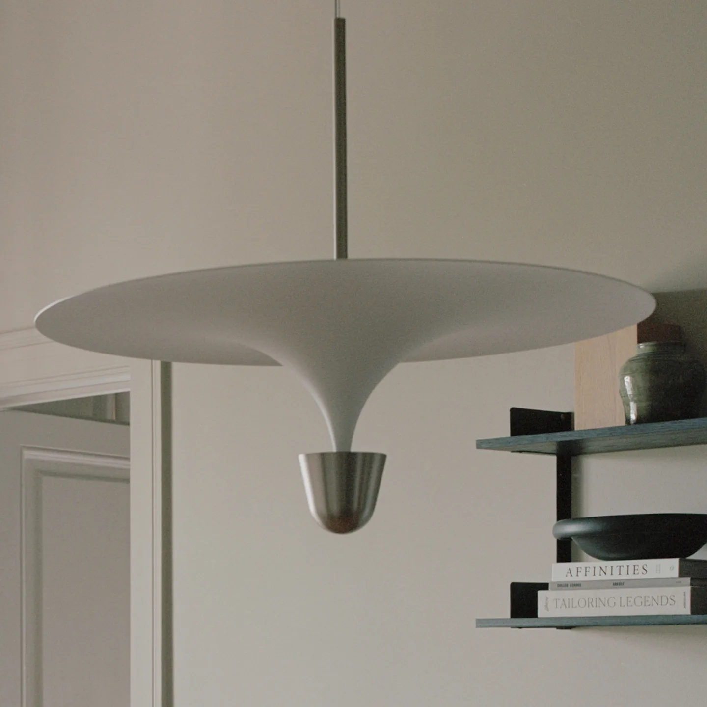 Kantarell LED-pendellampe, Ø 60 cm, nikkel - New Works - Spisestue - Design - Metal - Med én lyskilde
