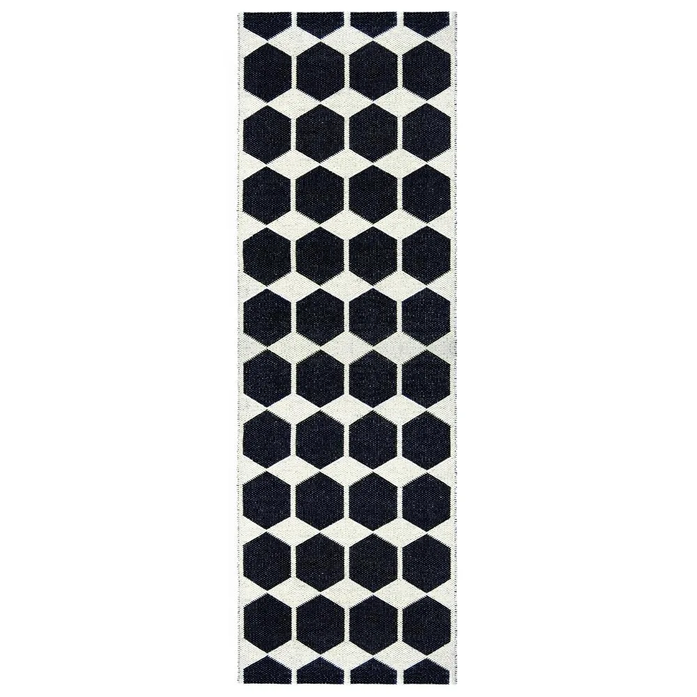 Brita Sweden Anna matta svart 70 x 200 cm