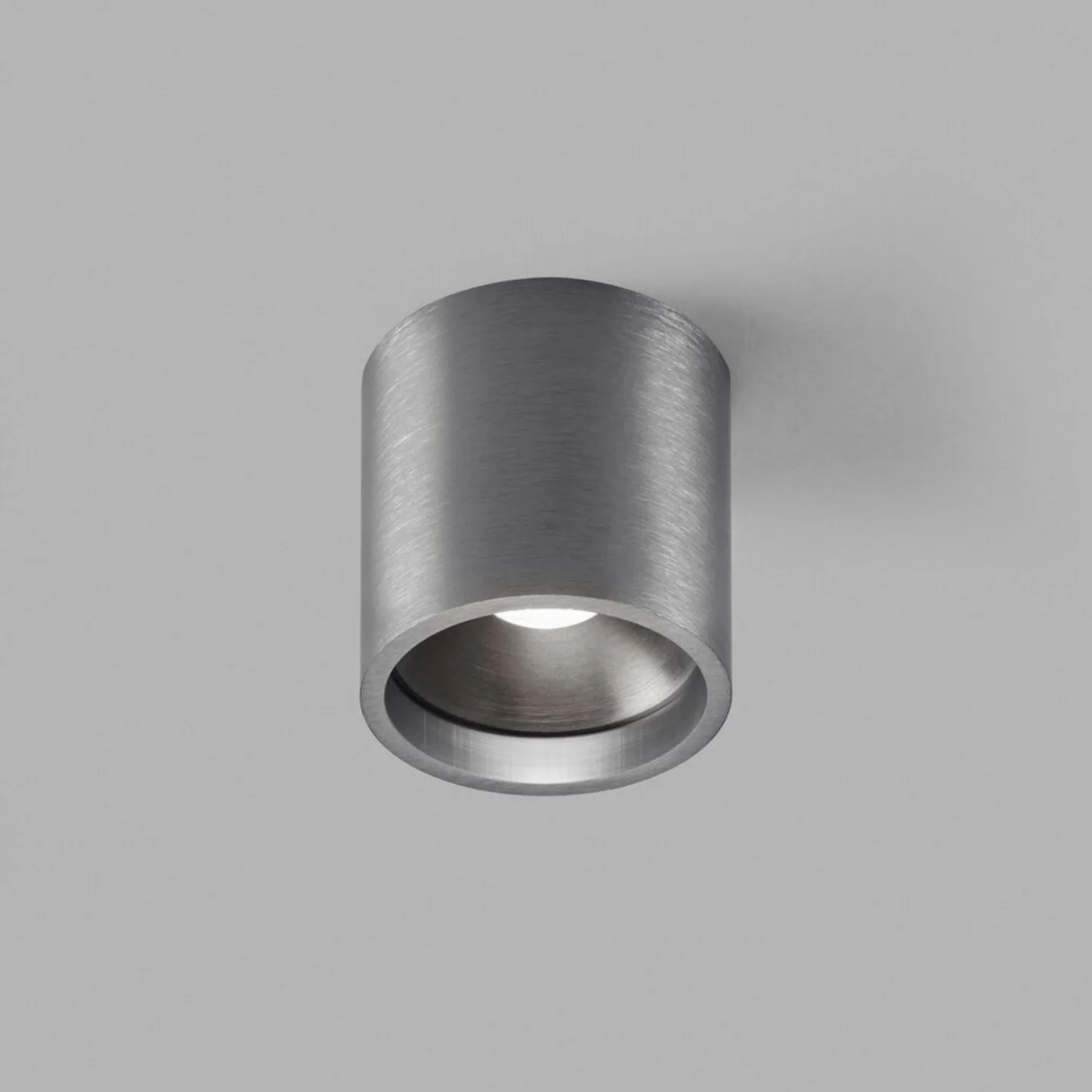 Solo 1 Round Taklampe 6W 2700K Titanium - LIGHT-POINT - Kjøkken - Aluminium