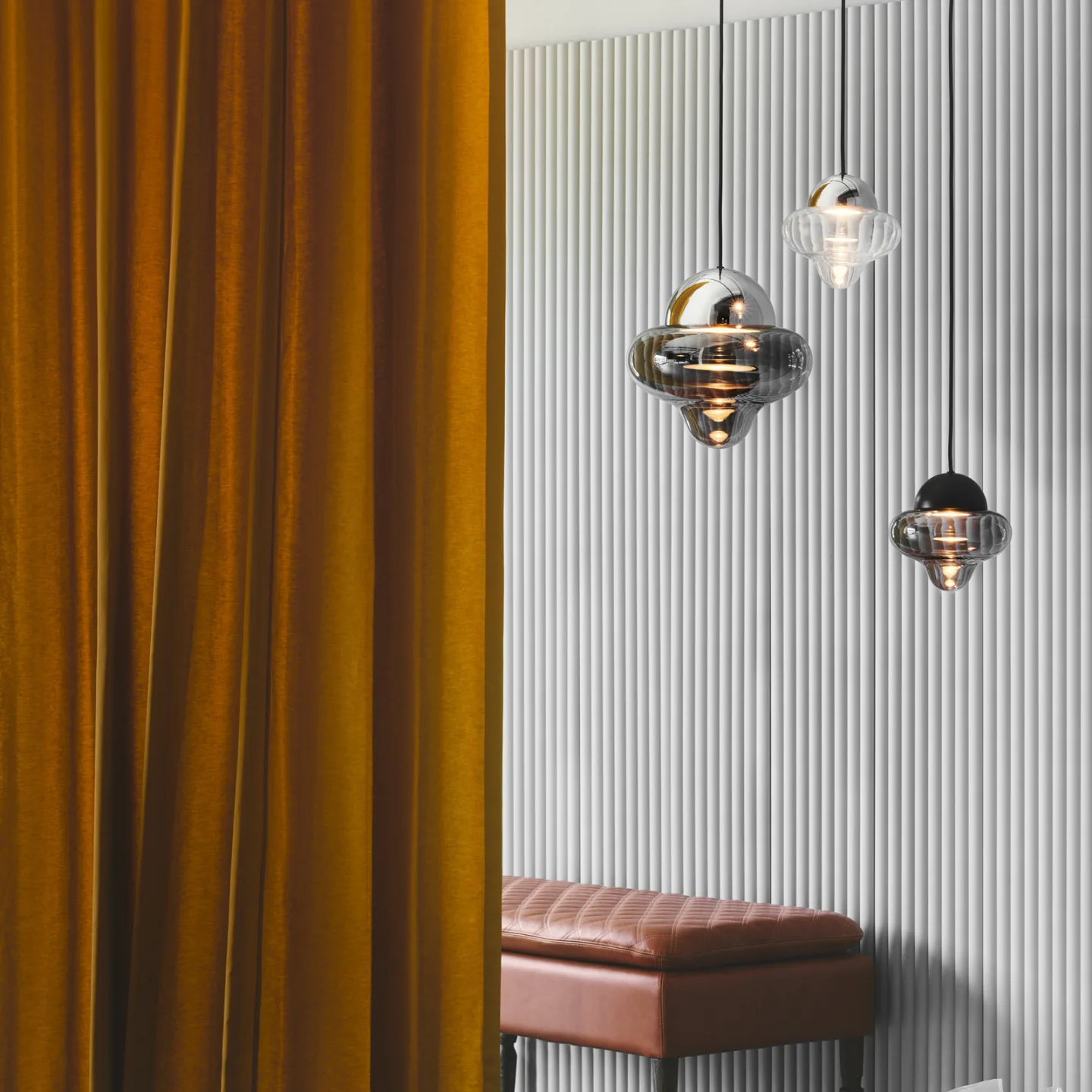 Nutty pendellampe Smoke/Black - DESIGN BY US - Stue - Glas - Med én lyskilde