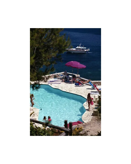 Pellicano Pool