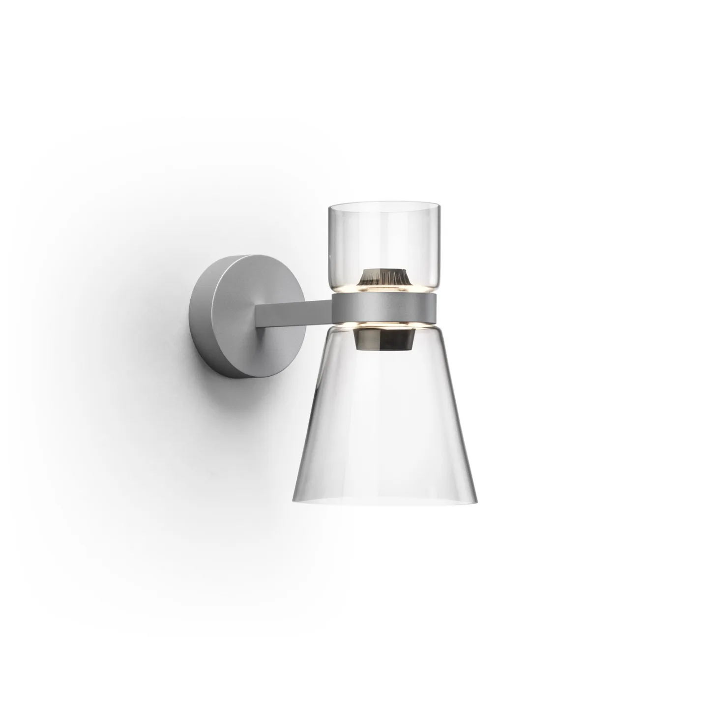 Nocturne Cone LED-vägglampa, silver, glas, dimbar – FLOS - Vardagsrum - Design - Aluminium - Med lampskärm