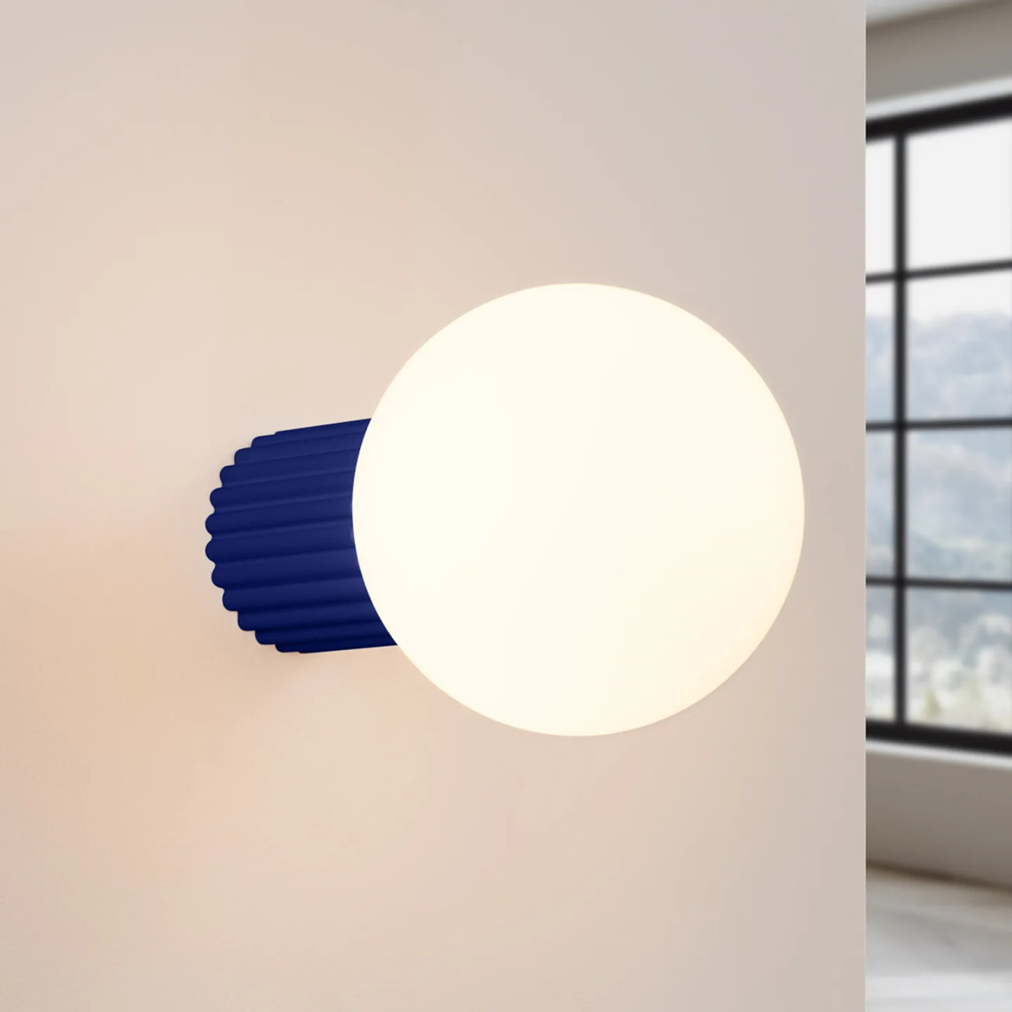 ORBI vegglampe ultramarin glass/metall Ø12cm IP44 G9 - SOLLUX SOLLUX LIGHTING - Bad - Aluminium - Med en lyskilde