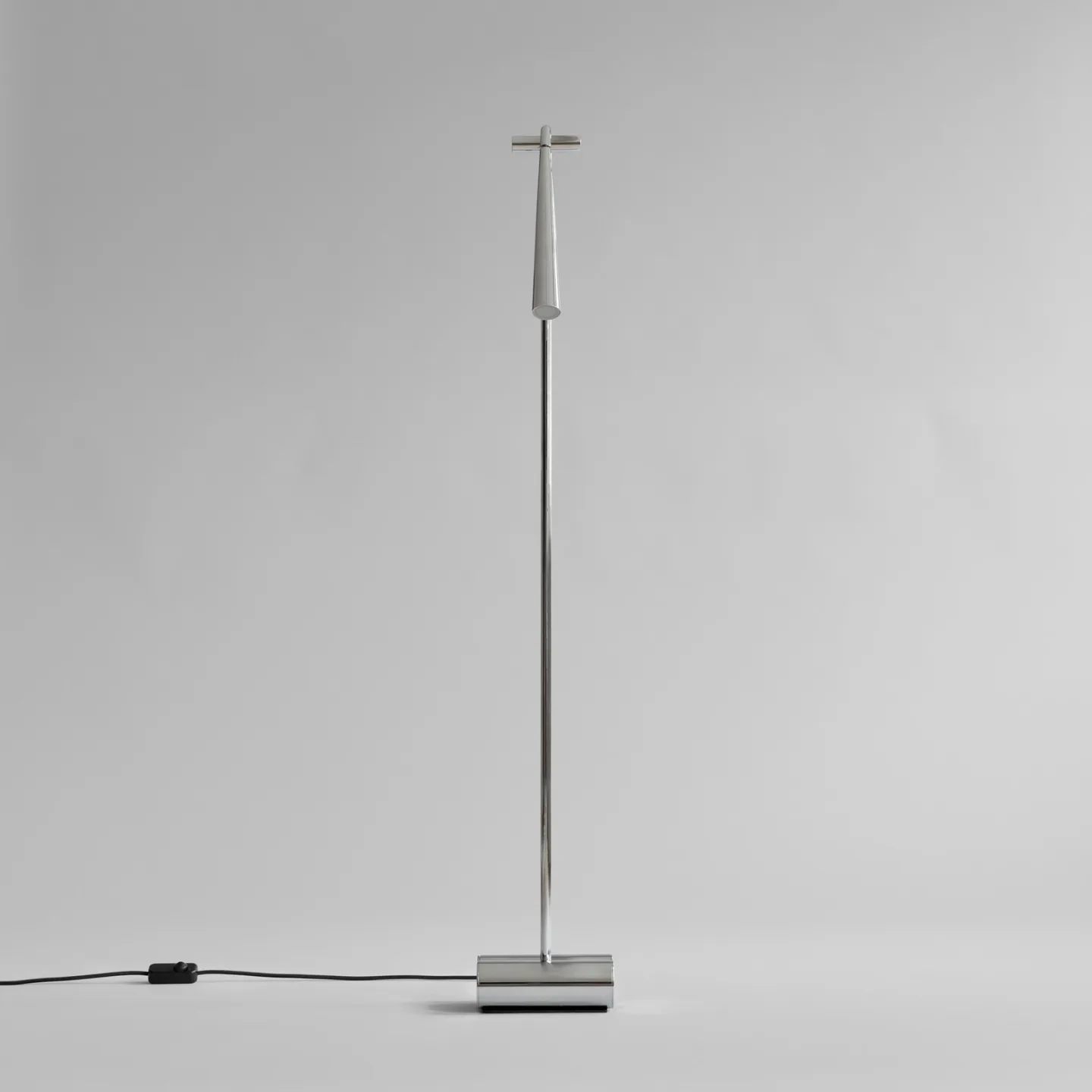 SNAKE Stehleuchte, verchromt, Höhe 130 cm - 101 Copenhagen - Wohnzimmer - Design - Aluminium - Einflammig