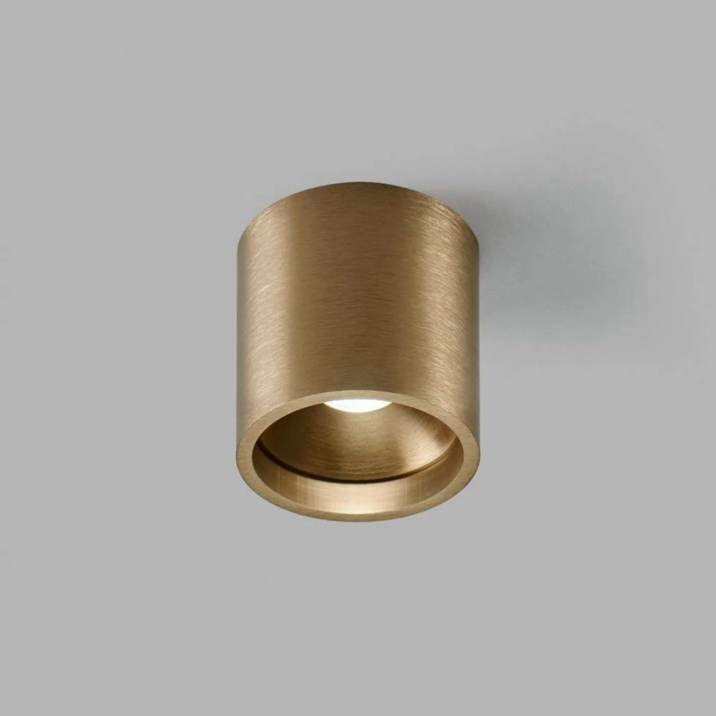 Solo 1 Round Deckenleuchte 6W 2700K Brass - LIGHT-POINT - Wohnzimmer - Aluminium