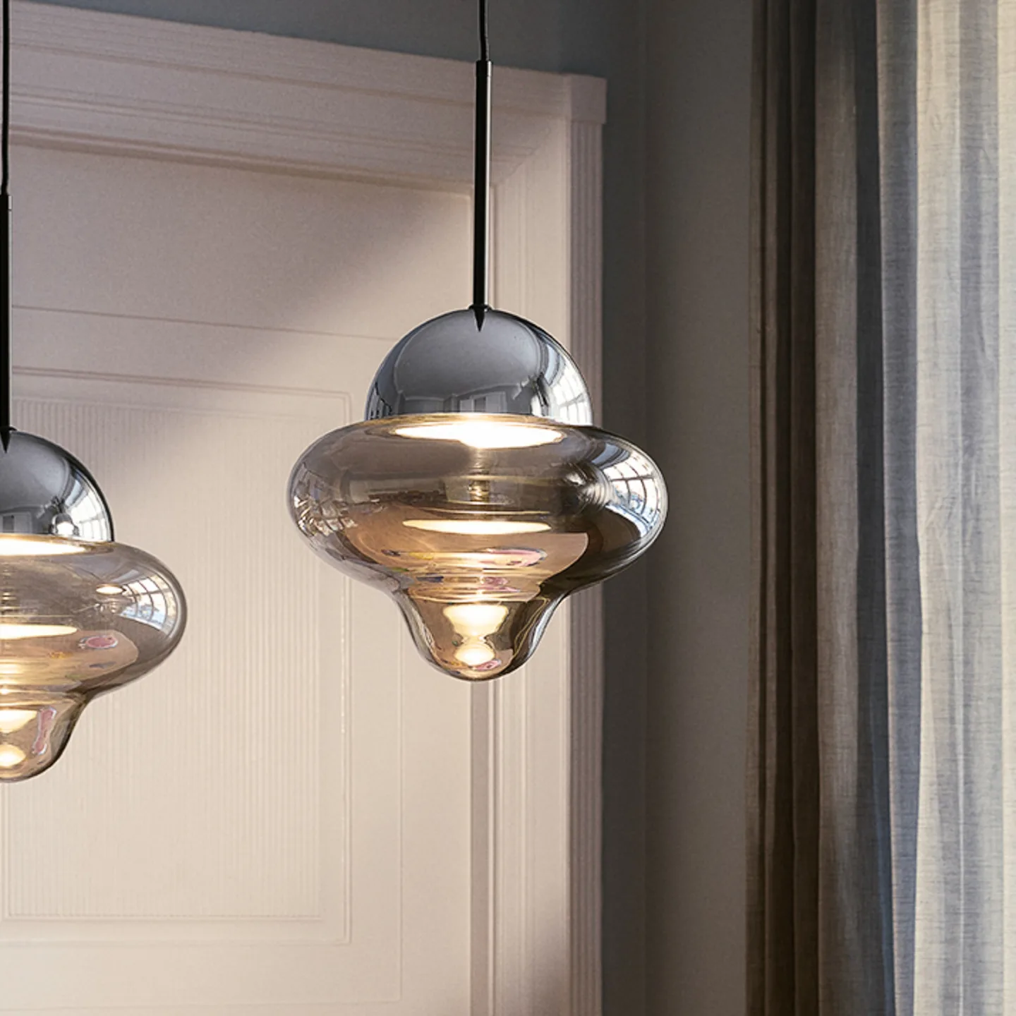 Nutty Pendelleuchte Smoke/Chrome - Design By Us - Wohnzimmer - Glas - Einflammig
