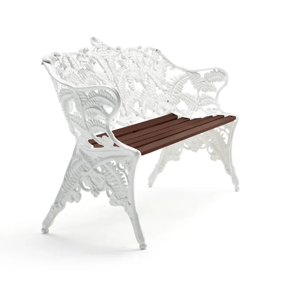 Byarums bruk Classic Sofa Mahagoni geölt, weißes Gestell
