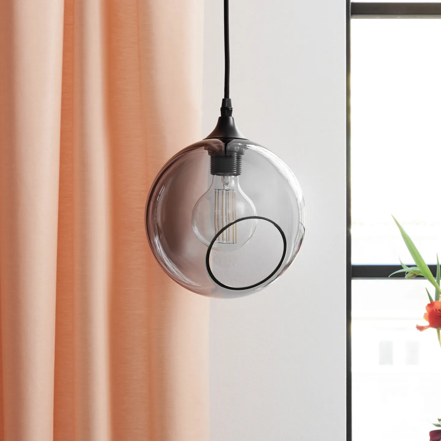 Design By Us Ballroom Pendelleuchte Ø20 cm Smoke