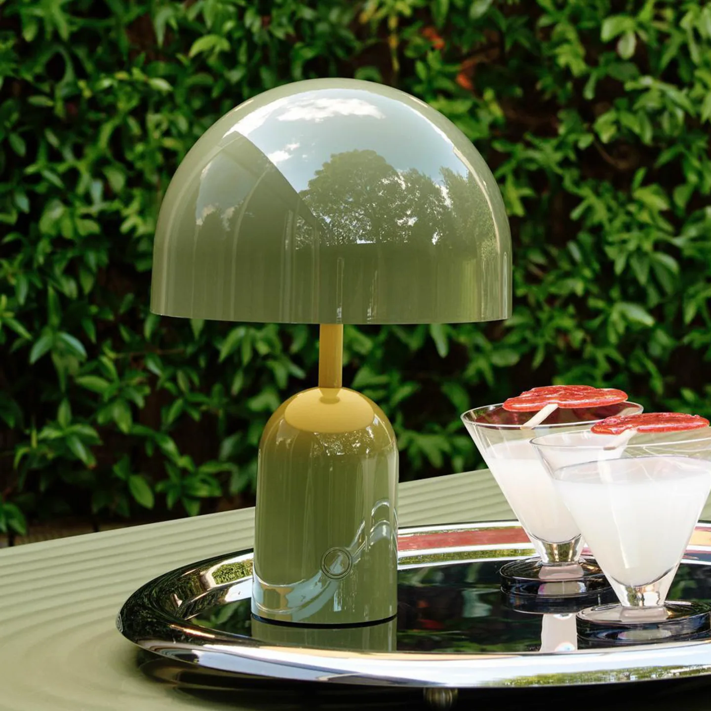 Bell Portable bordlampe H28 IP44 Moss - Tom Dixon - Stue - Design - Plastik - Med én lyskilde
