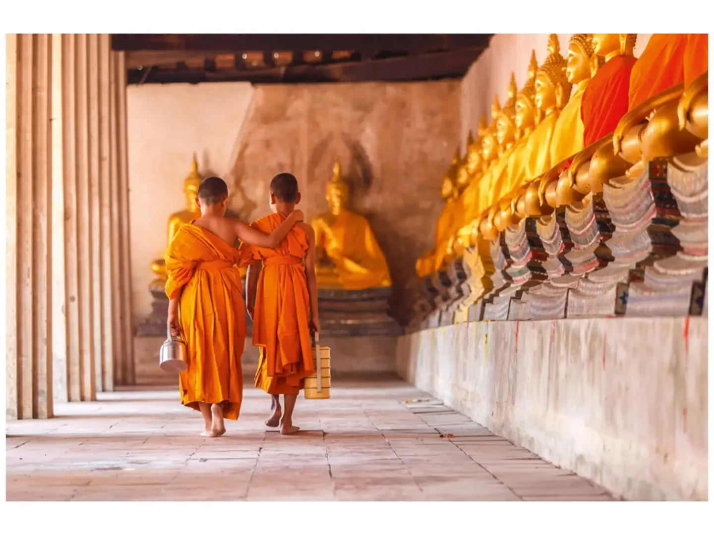image LAND Digitaldruck auf Glas Buddhistische Mönche | Schubiger Möbel