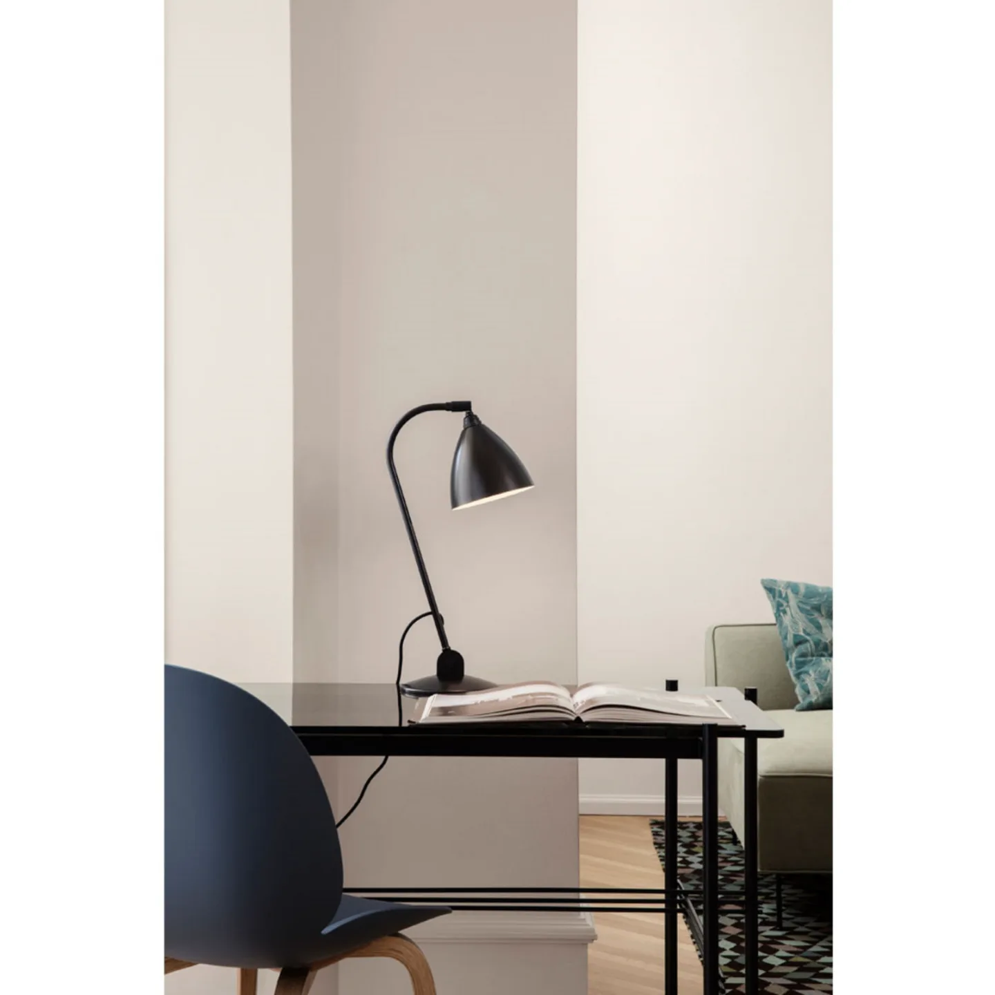 Bestlite BL2 Tischleuchte, schwarz, Ø 16 cm - GUBI - Wohnzimmer - Metall