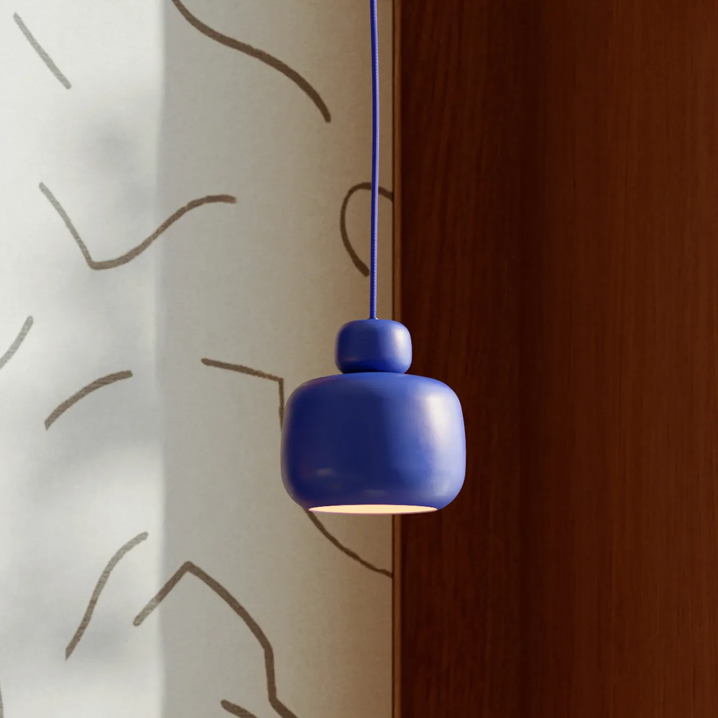 Woud Stone loftslampe small Cobalt blue